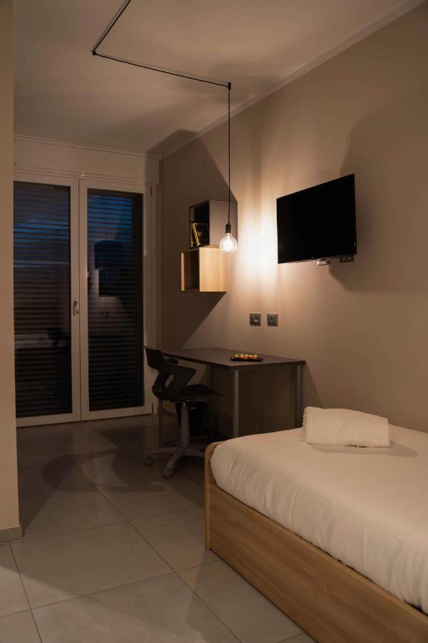 Aparthotel Terranova49 Novara Esterno foto